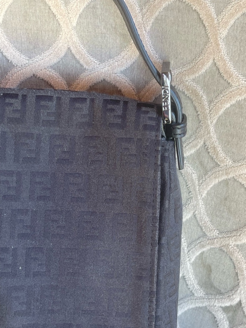 FENDI ZUCCHINO MAMA BAGUETTE - Picture 3 of 16